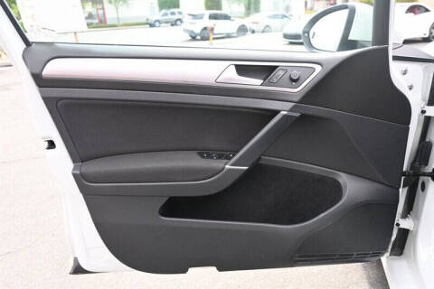 2016 Volkswagen e-Golf SE