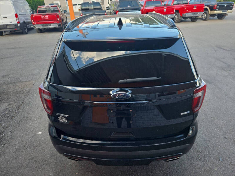 2016 Ford Explorer Sport