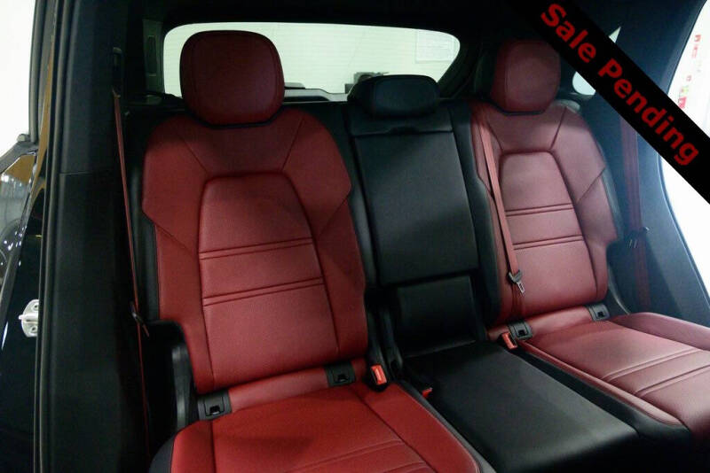 2024 Porsche Cayenne S