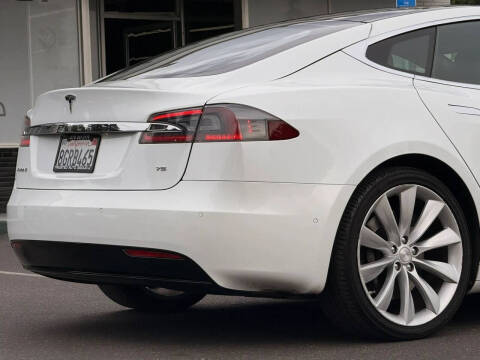 2016 Tesla Model S