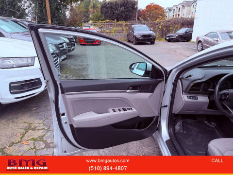 2019 Hyundai Elantra