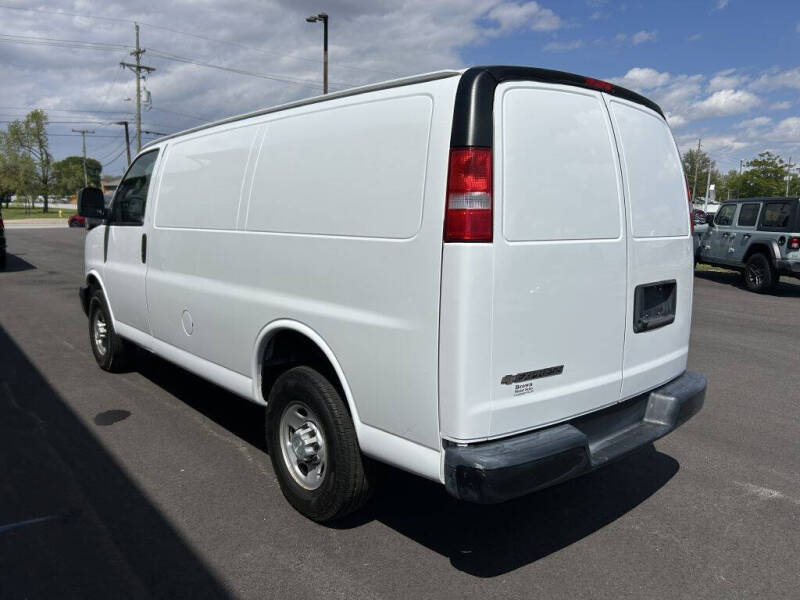 2021 Chevrolet Express 2500