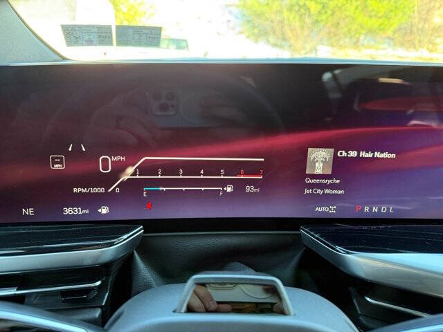 2025 Cadillac Escalade ESV Sport