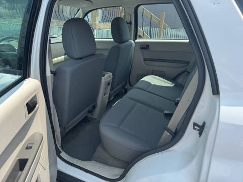 2010 Ford Escape XLS
