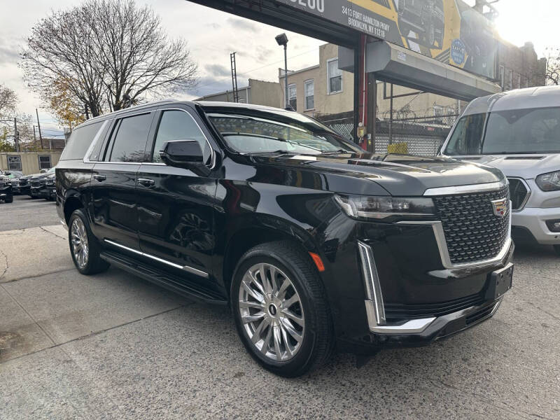 2022 Cadillac Escalade ESV Premium Luxury's photo