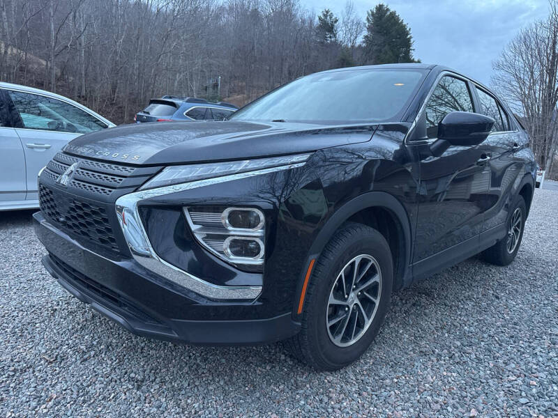 2024 Mitsubishi Eclipse Cross ES's photo