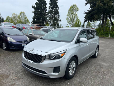 2017 Kia Sedona for sale at King Crown Auto Sales LLC in Federal Way WA