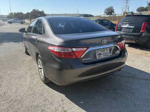 2016 Toyota Camry LE