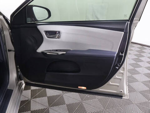 2013 Toyota Avalon XLE