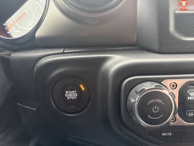 2023 Jeep Gladiator Sport