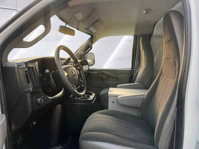2020 Chevrolet Express 2500