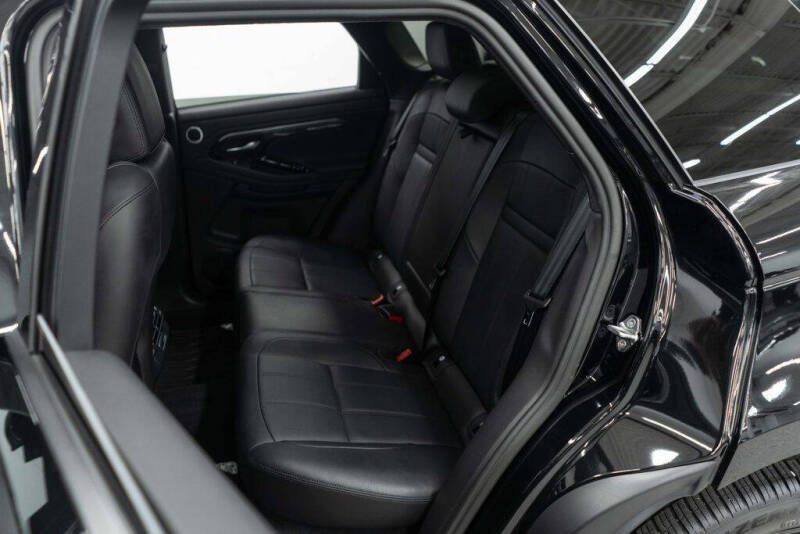 2023 Land Rover Range Rover Evoque P300 R-Dynamic HST