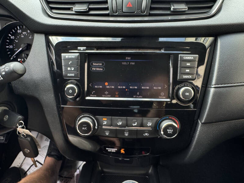 2019 Nissan Rogue S