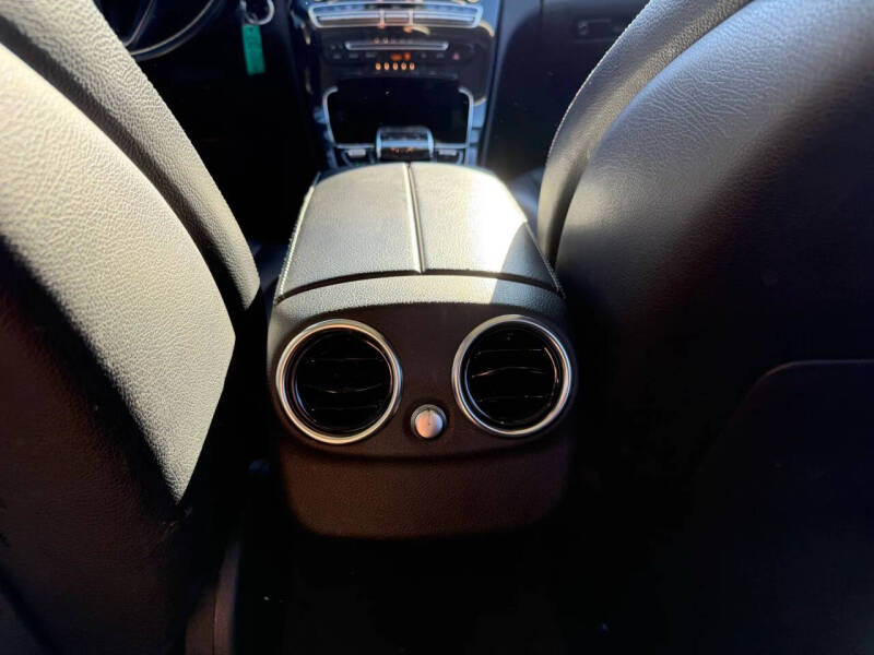 2016 Mercedes-Benz C-Class