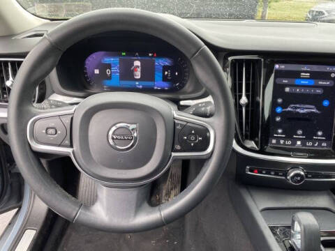 2023 Volvo S60