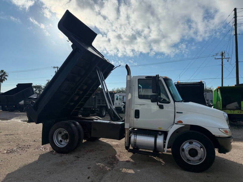 2011 International DuraStar 4300