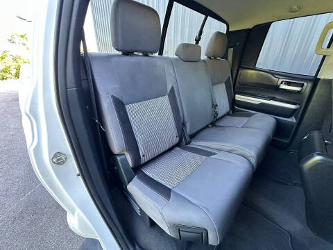 2014 Toyota Tundra SR5