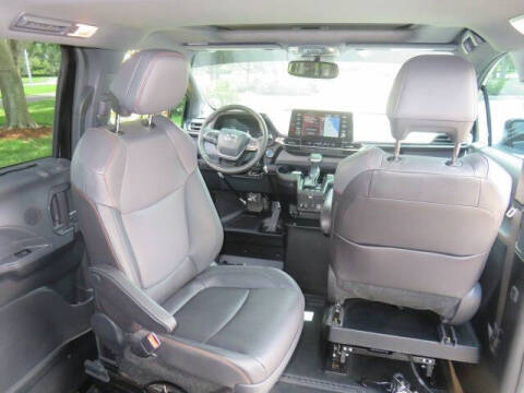 2024 Toyota Sienna XSE 7-Passenger