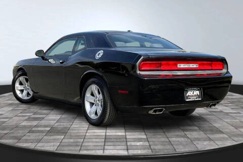 2012 Dodge Challenger SXT