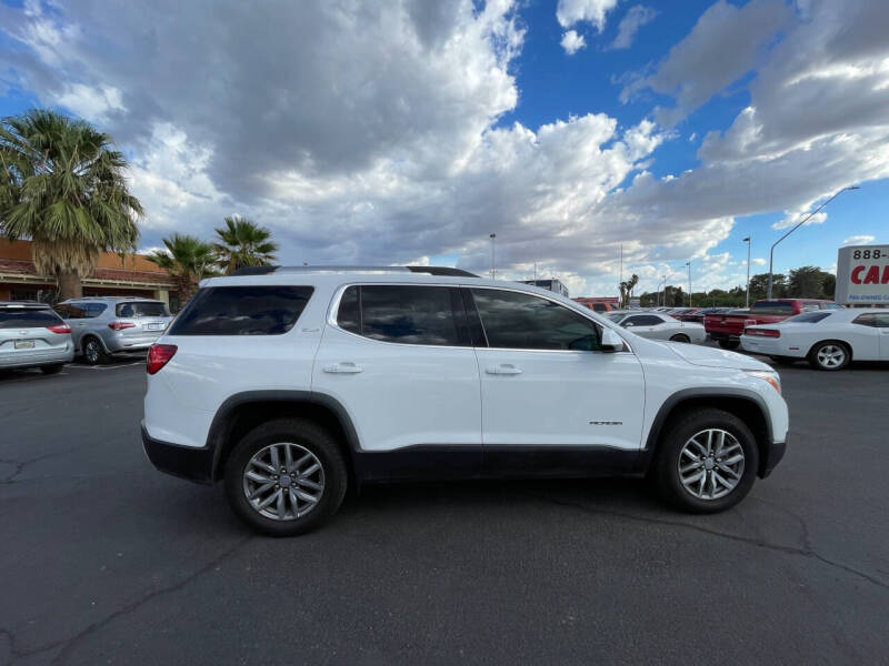 2017 GMC Acadia SLE-2