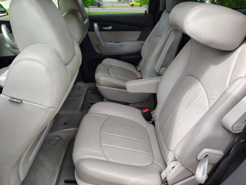 2011 GMC Acadia SLT-2
