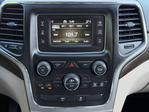 2015 Jeep Grand Cherokee Laredo