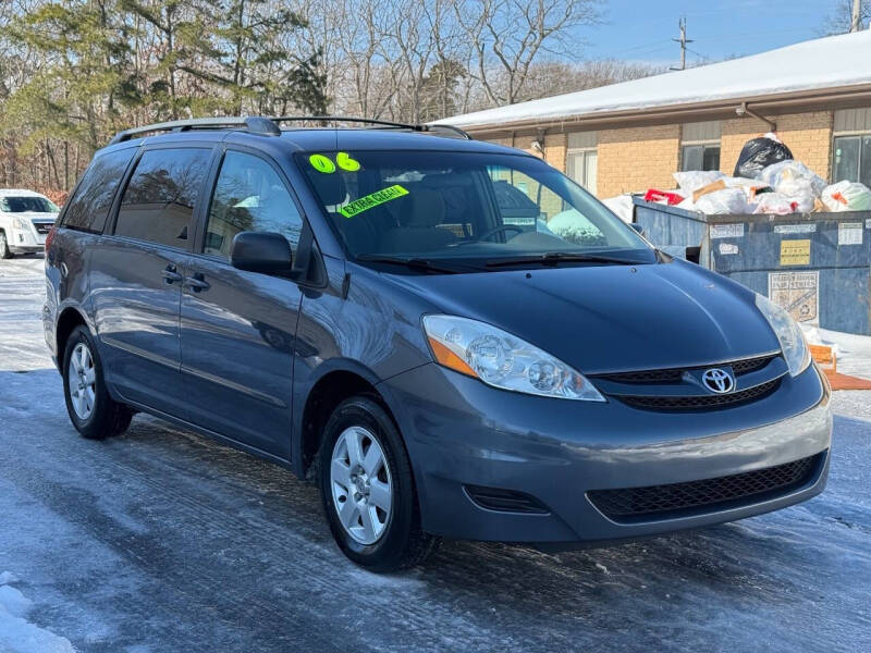 2006 Toyota Sienna LE 7 Passenger