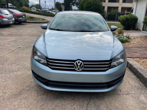 2012 Volkswagen Passat for sale at ADVOCATE AUTO BROKERS INC in Atlanta GA