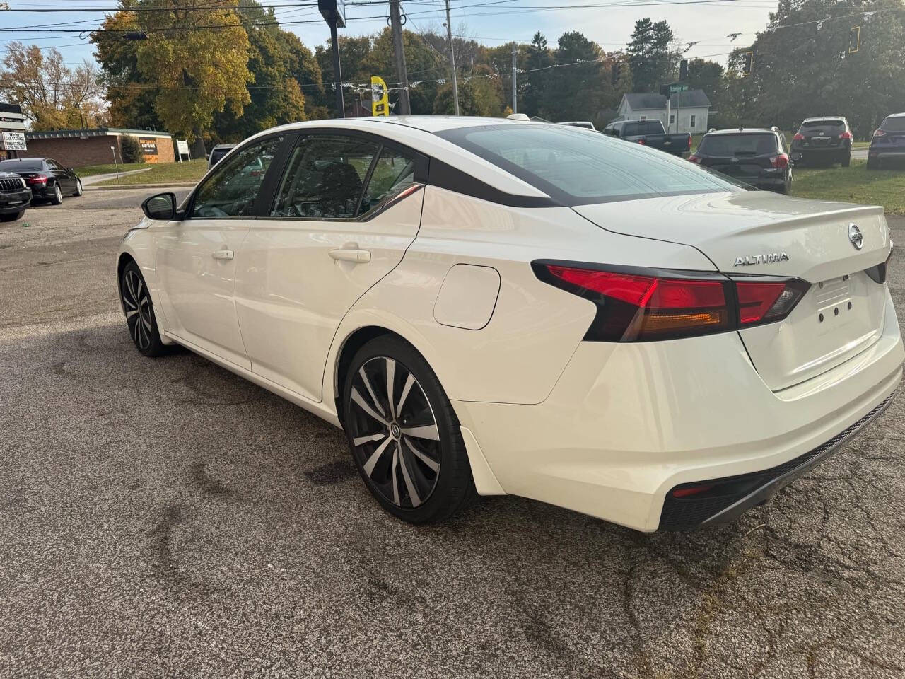 2019 Nissan Altima for sale at BENZEN AUTO LLC in Ashtabula, OH