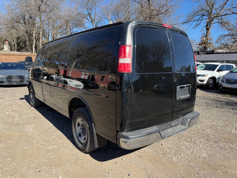 2017 Chevrolet Express 2500