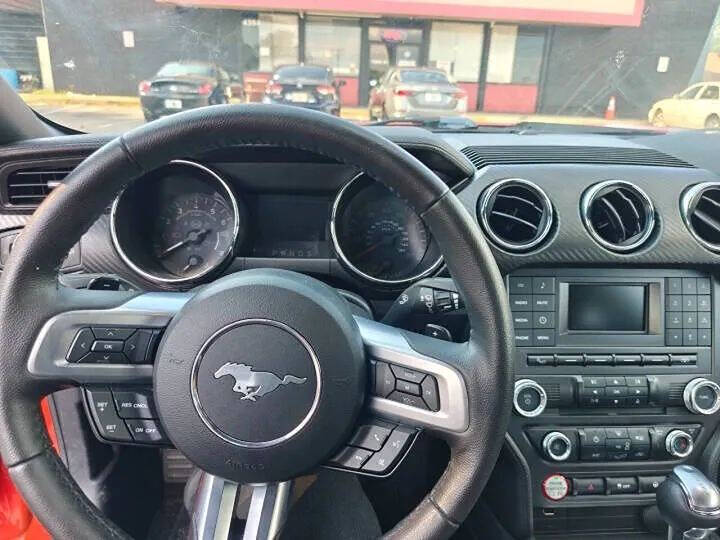 2016 Ford Mustang V6