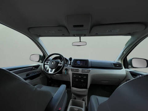 2013 Volkswagen Routan