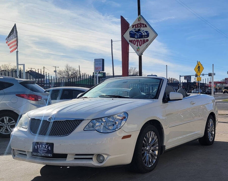 2008 Chrysler Sebring for sale at FIESTA MOTORS in Amarillo, TX