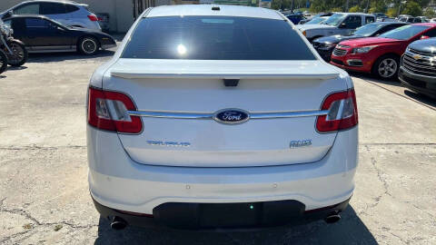 2010 Ford Taurus SHO