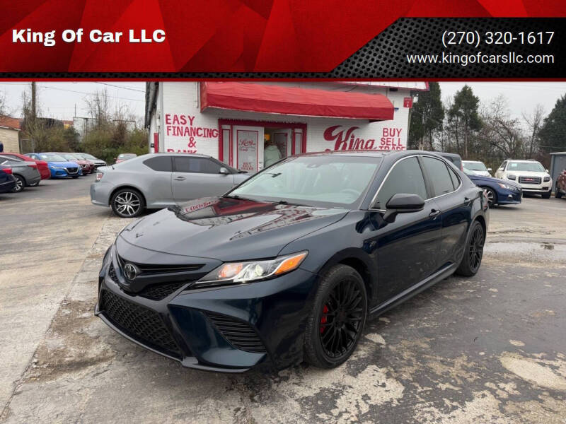 2018 Toyota Camry SE's photo