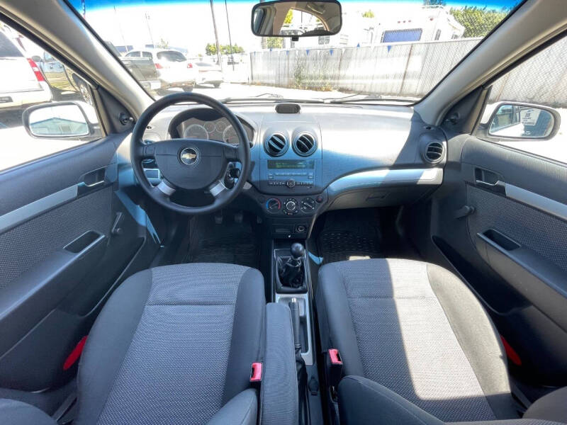 2011 Chevrolet Aveo LT