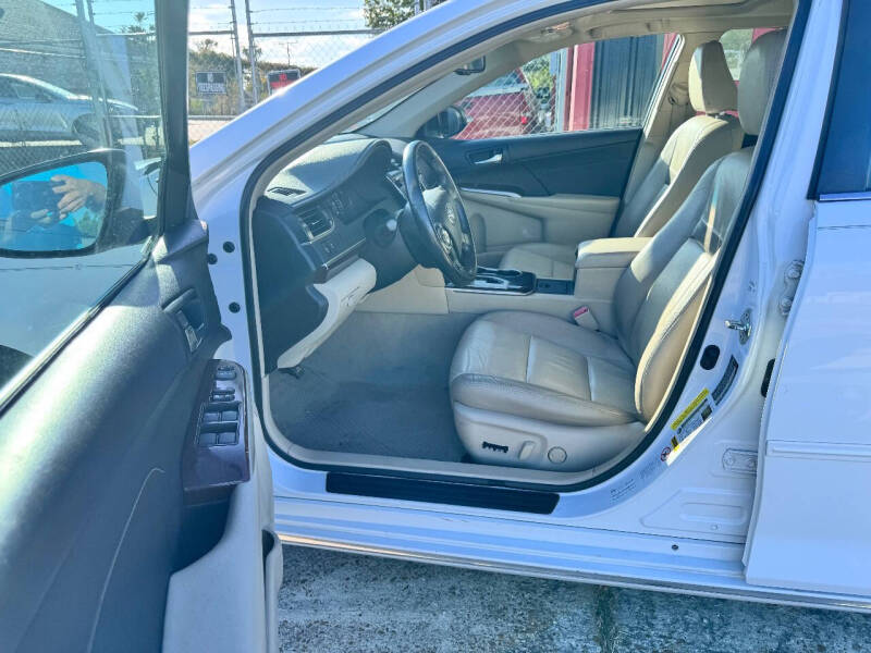 2013 Toyota Camry XLE V6