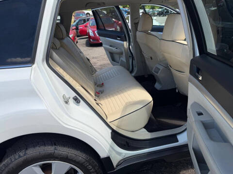 2011 Subaru Outback 2.5i Premium
