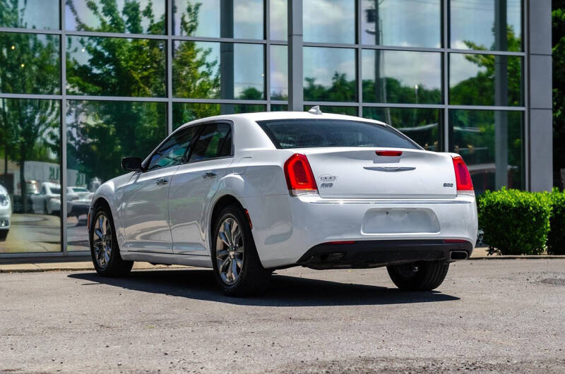 2018 Chrysler 300 Limited