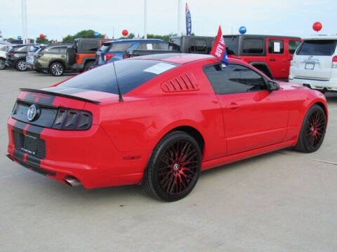 2014 Ford Mustang V6