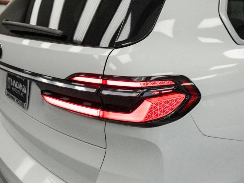 2023 BMW X7 xDrive40i