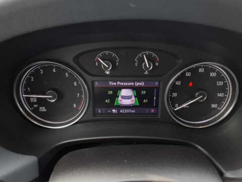 2022 Buick Enclave Essence