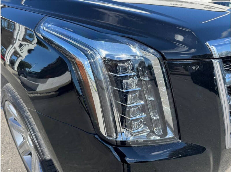 2020 Cadillac Escalade Luxury