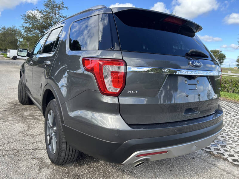 2016 Ford Explorer XLT