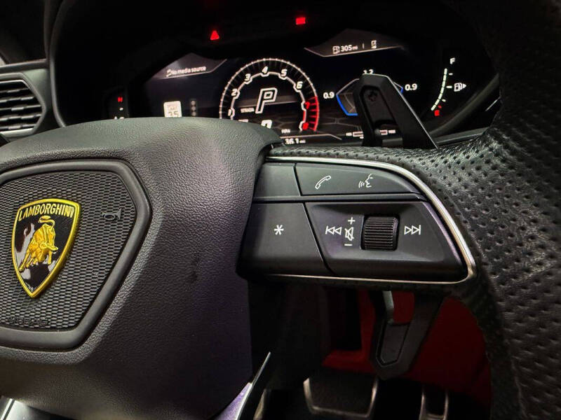 2022 Lamborghini Urus