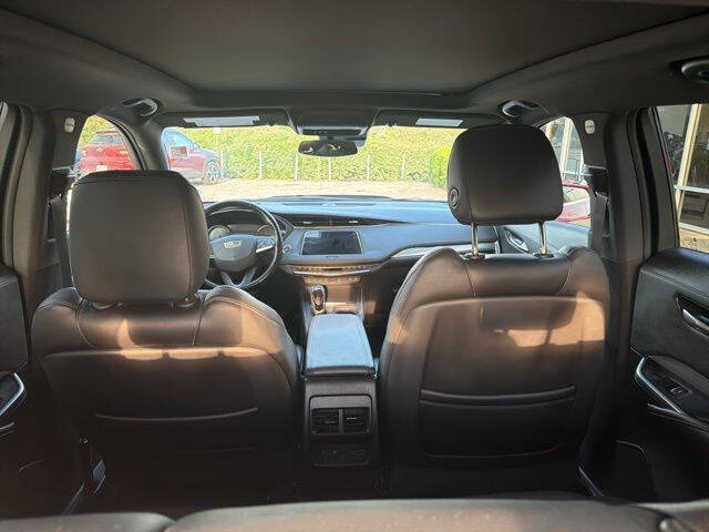 2021 Cadillac XT4 Premium Luxury