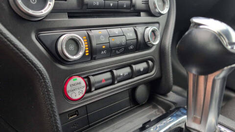 2017 Ford Mustang V6