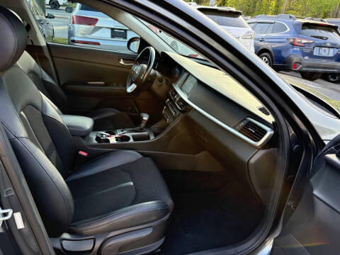 2020 Kia Optima LX