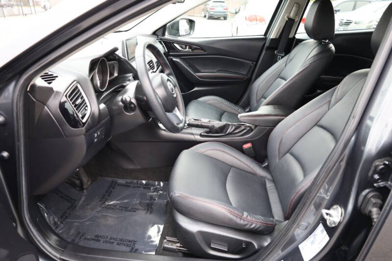 2016 Mazda MAZDA3 i Grand Touring