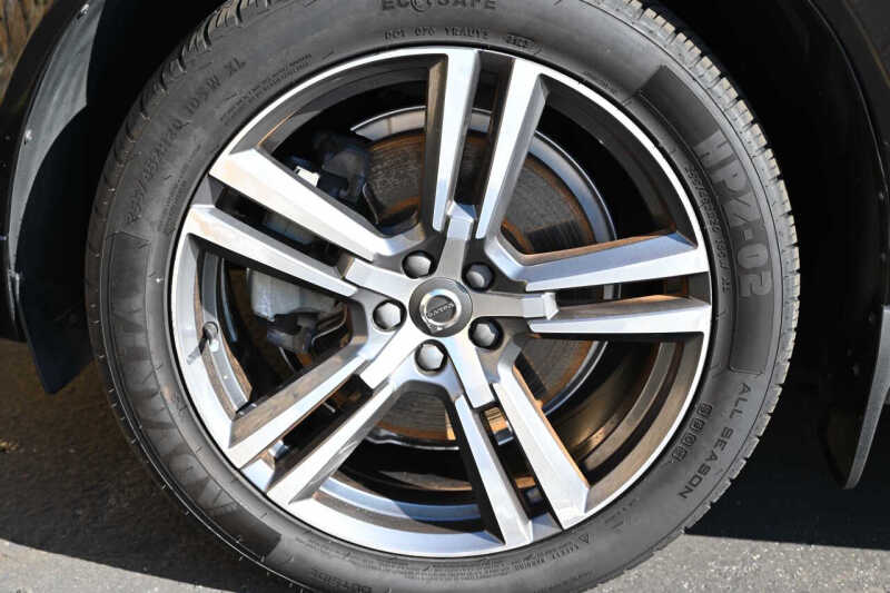 2018 Volvo XC60 T6 Momentum